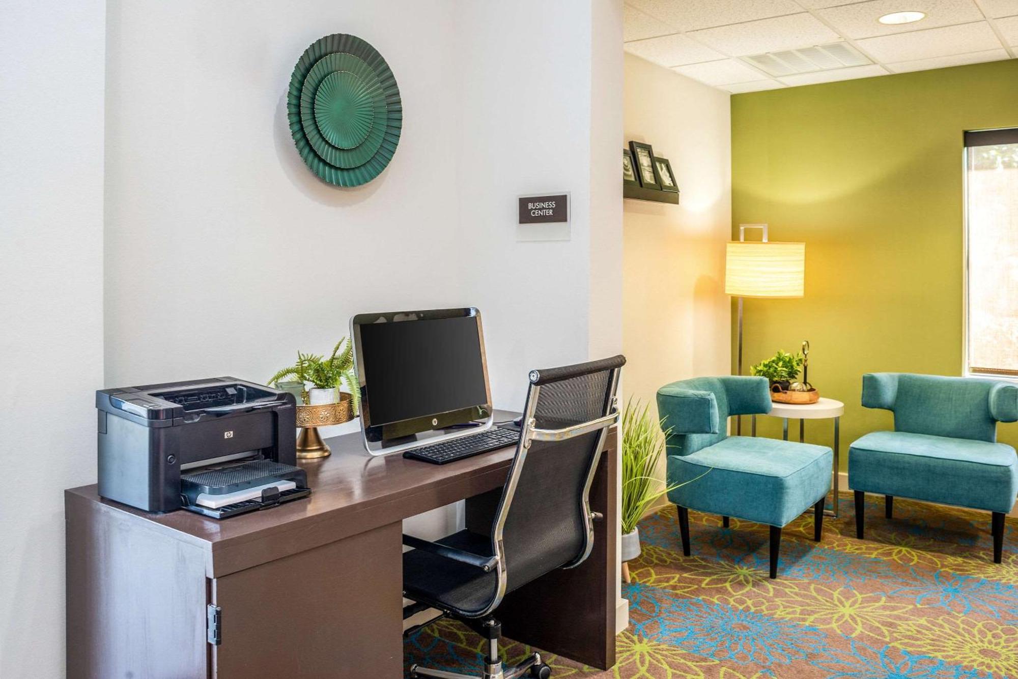 Sleep Inn & Suites Harrisonburg Near University Exteriör bild