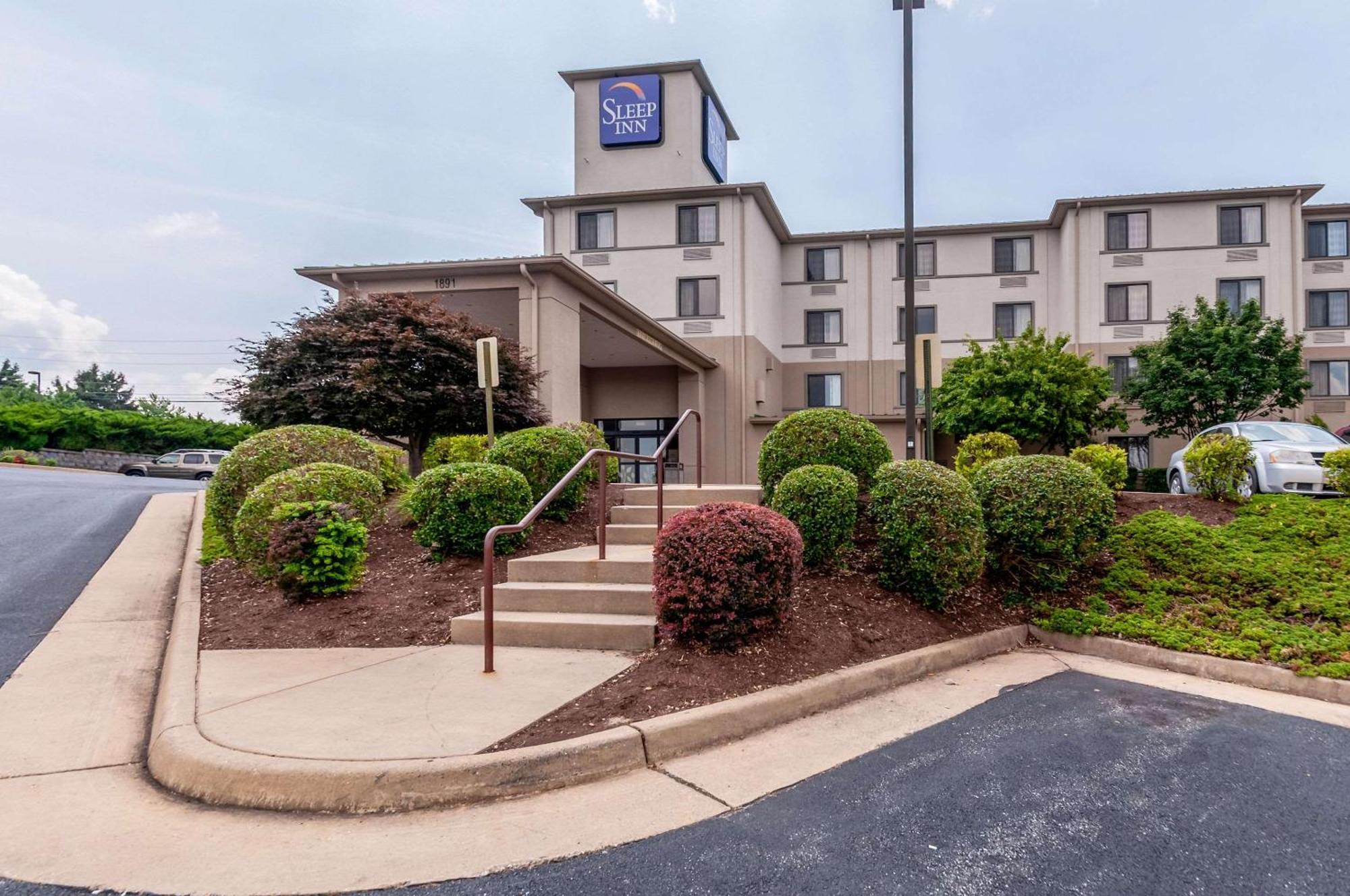 Sleep Inn & Suites Harrisonburg Near University Exteriör bild