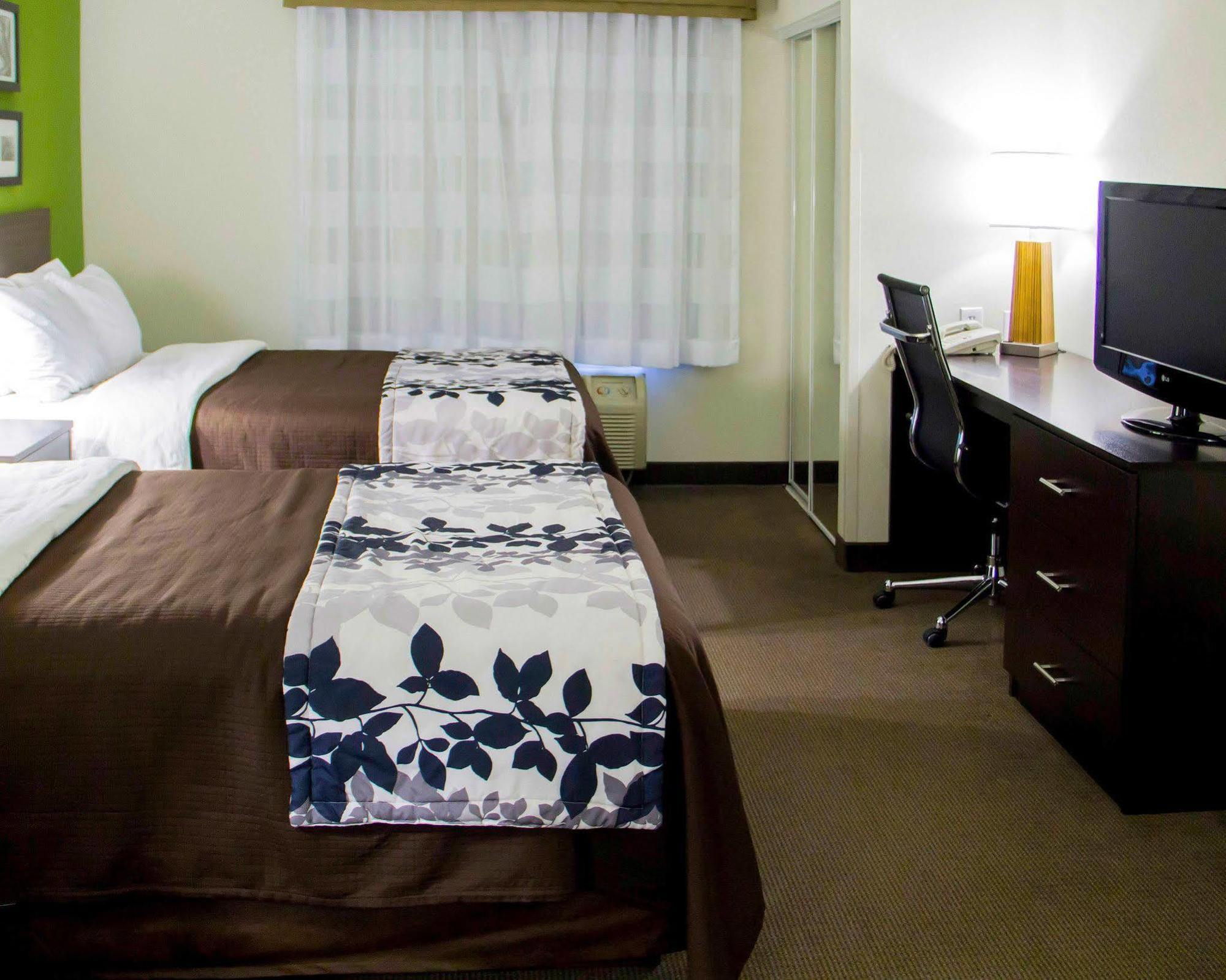 Sleep Inn & Suites Harrisonburg Near University Exteriör bild